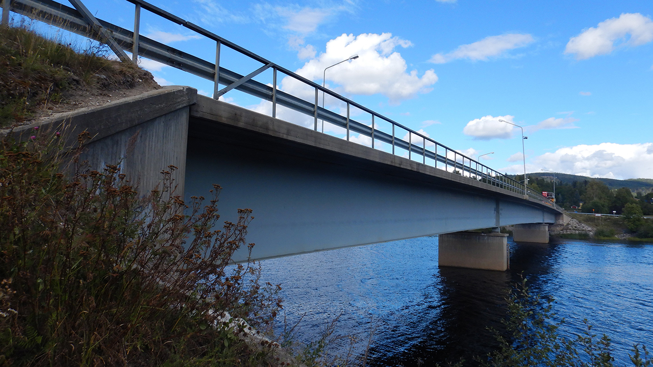Bro i Stöde förstärks med HFMI - Tidningen Stålbyggnad